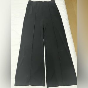 SportsMax Wide leg pants. Made in Italy. Size M.
